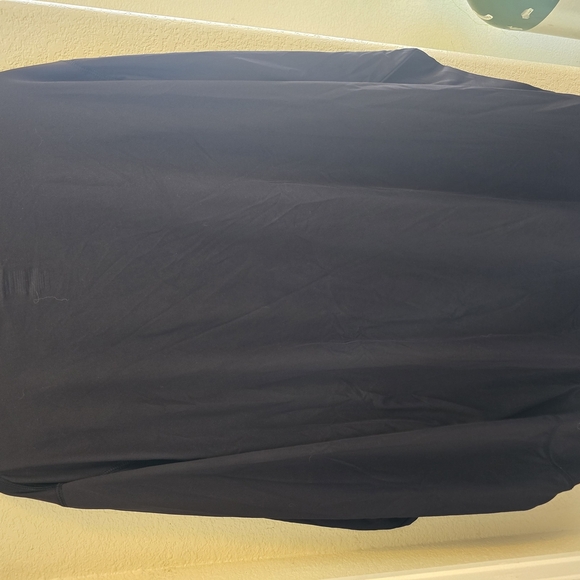 Men's Realtree black long sleeve performance shirt, size 2XL, in great condition - Picture 4 of 4